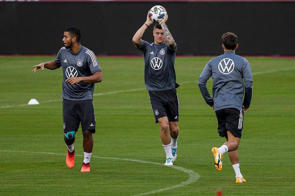 包含国际比赛日体能课后，亚特兰大迎来里程碑备战社区盾，球迷炸锅，数据趋势出现新变化的词条