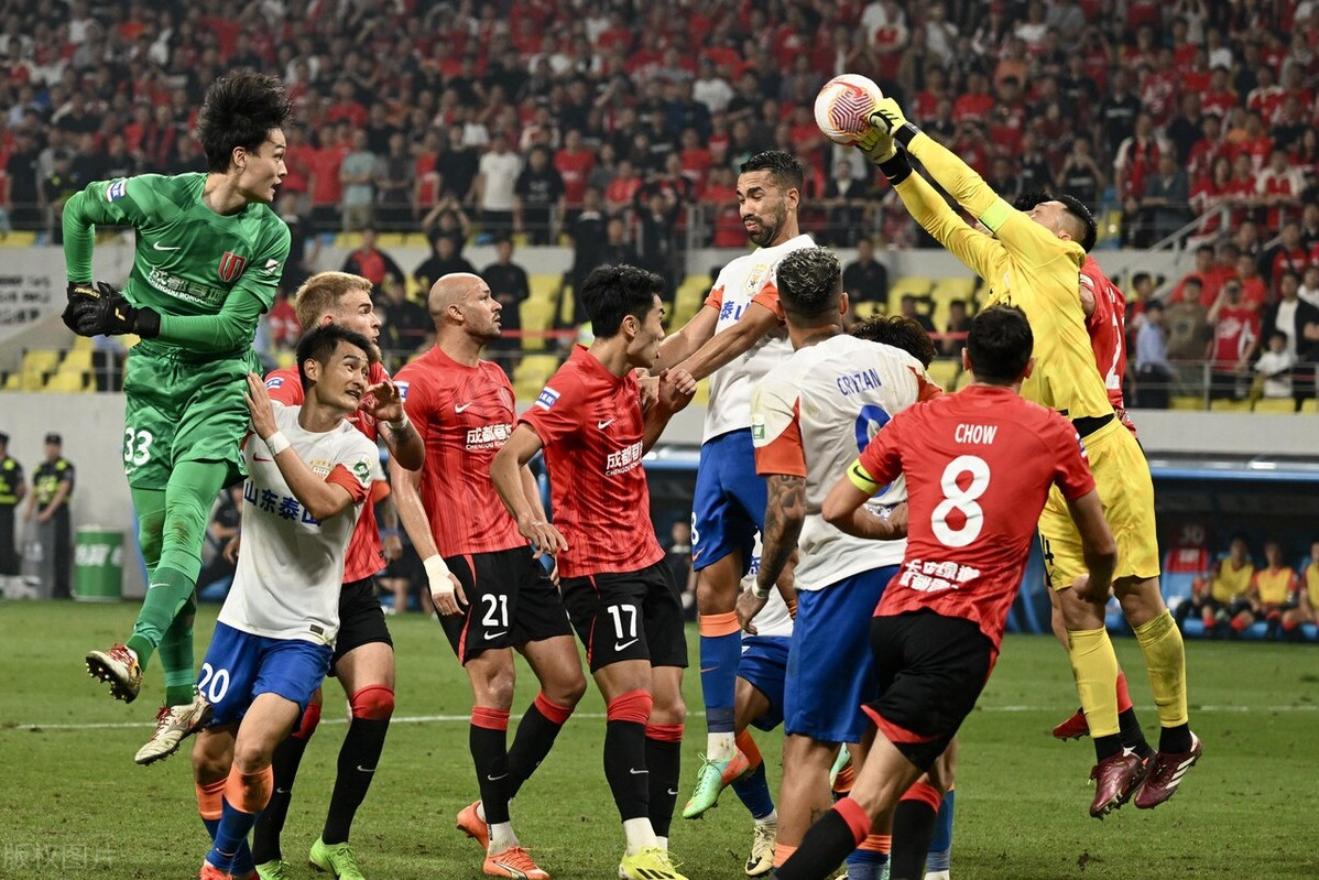 星空sports-关于冲刺阶段意大利杯焦点战，山东泰山远射贴柱，气氛紧张，细节决定成败的信息-星空sports