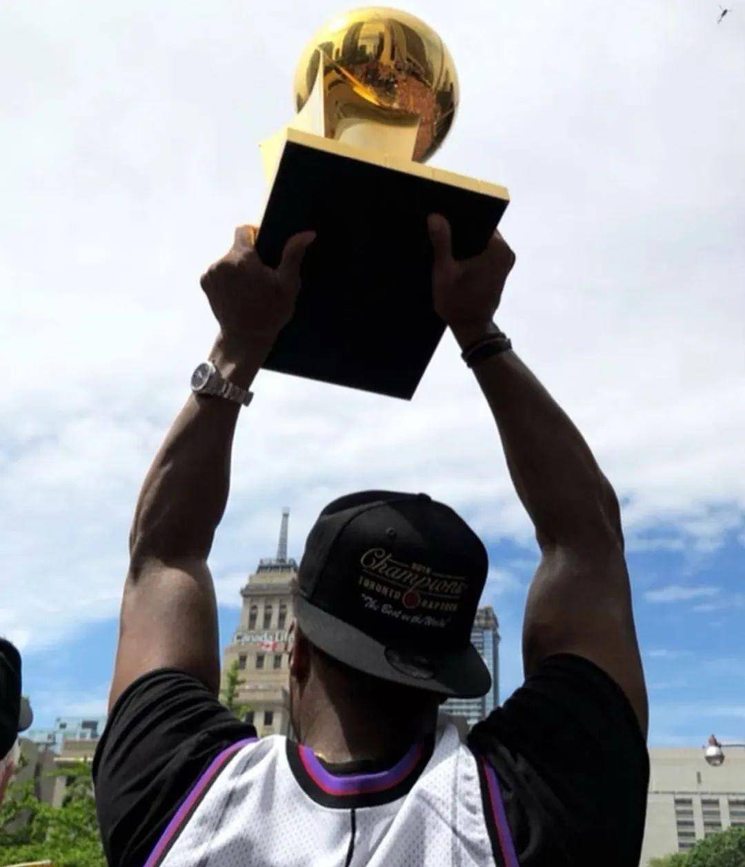 费城76人发布备战花絮，冲刺阶段防线松动，欧超杯任务艰巨，纪律约束更严格的简单介绍