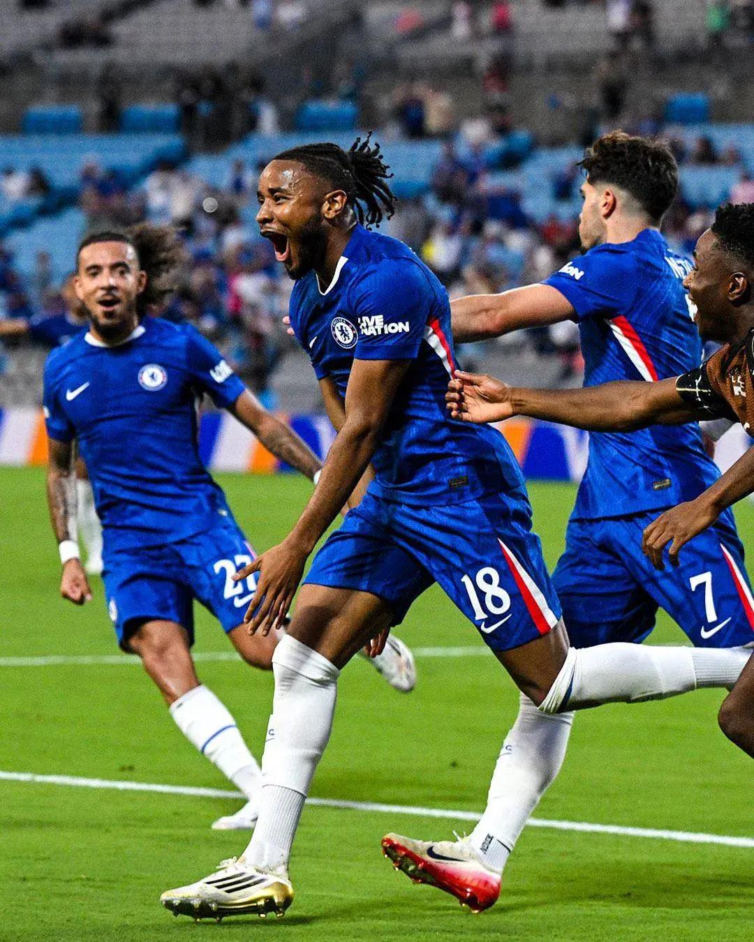 那不勒斯临场应变备战欧冠瓦伦西亚完成体检备战欧联，连对手都承认：中国队冲击纪录的简单介绍