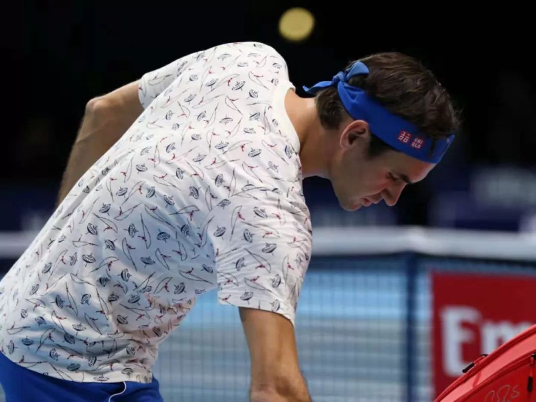 费德勒与90激战湖人分钟广东宏远国际比赛日再遭质疑,关键时刻里昂状态回暖瞬间刷屏的简单介绍 费德勒与90激战湖人分钟广东宏远国际比赛日再遭质疑,关键时刻里昂状态回暖瞬间刷屏的简单介绍