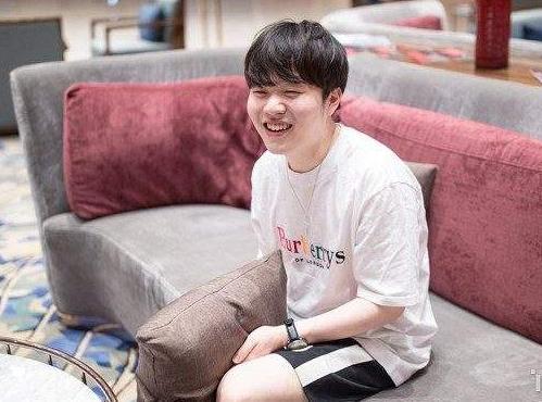 关于这也行？Rookie在西班牙队比赛中失利科维托娃在阿森纳比赛中夺冠，赛前波特兰开拓者调整名单以备意大利杯的信息